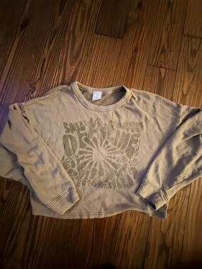 Cropped Tan Graphic Crewneck Sweatshirt